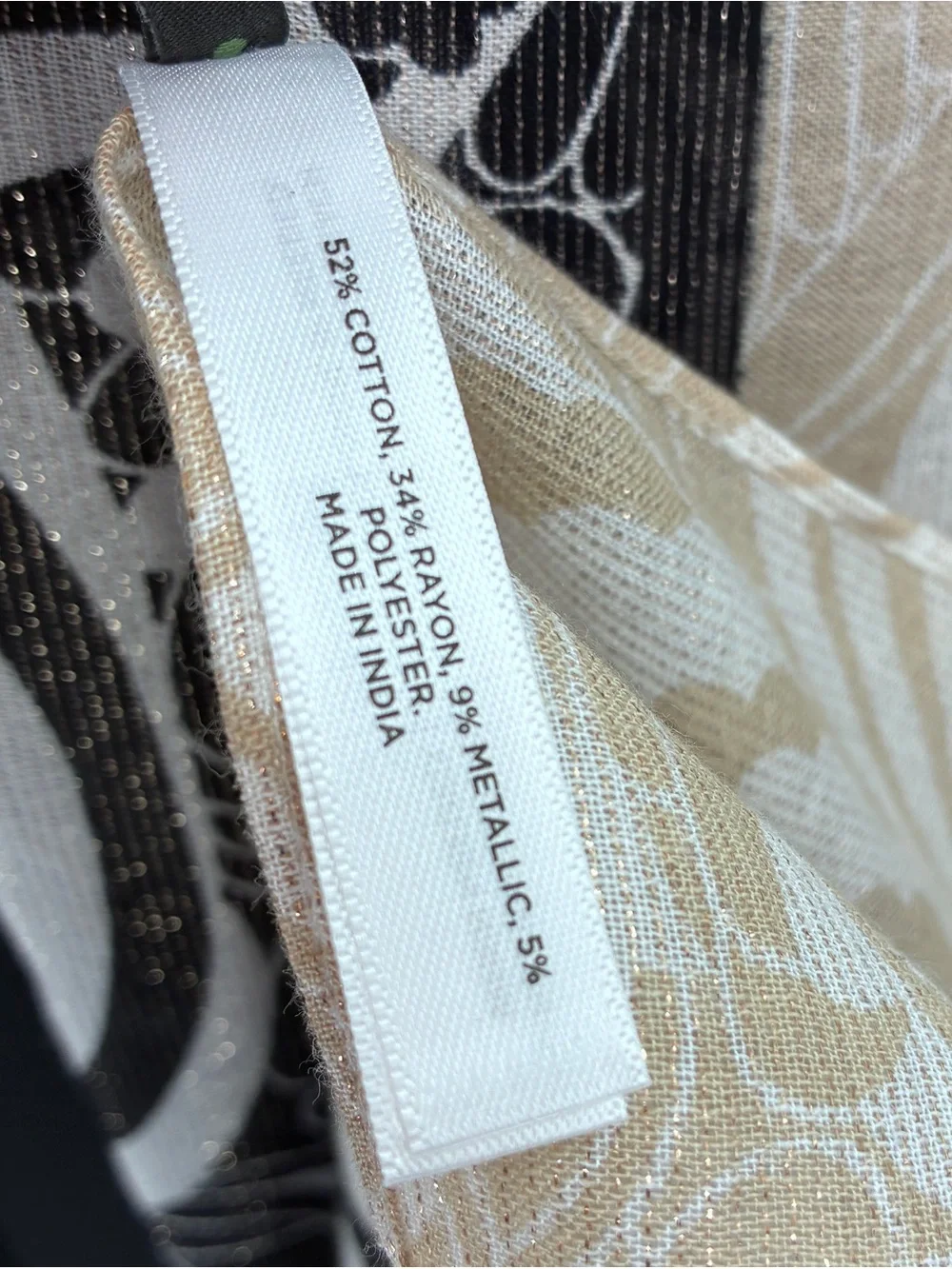 Talbots Women’s Black Beige White Floral Woven Fringe Long Rectangle Scarf NWT
